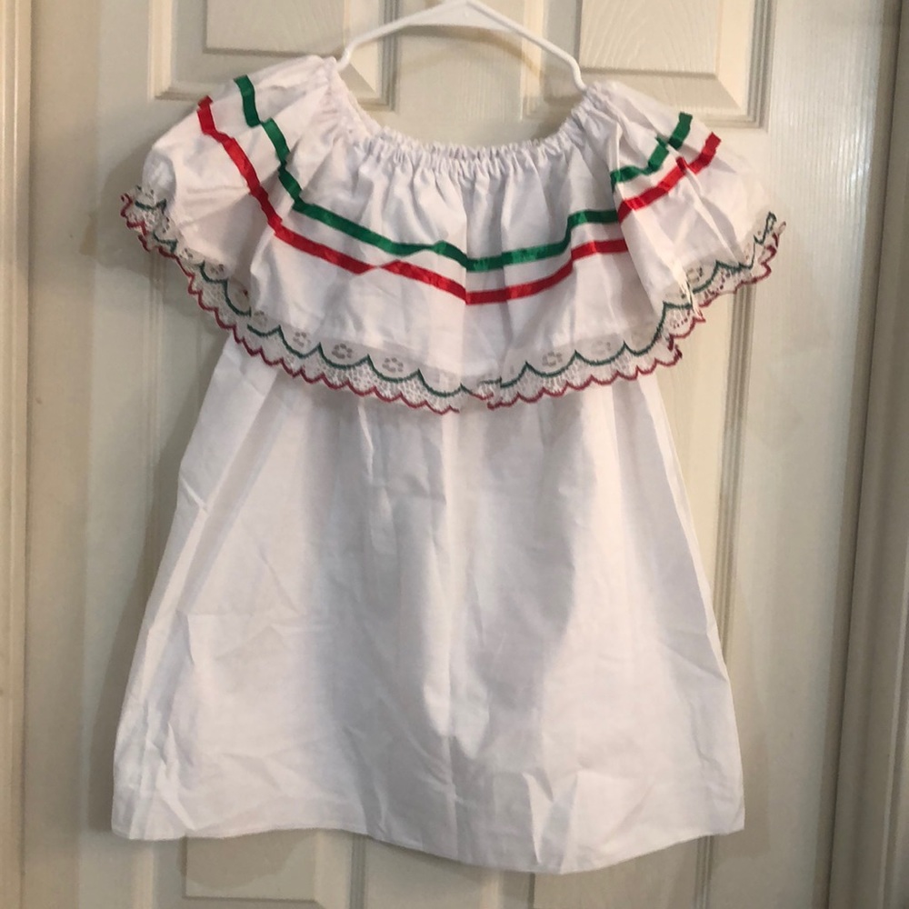 Mexican Style Blouse 👚 and Skirt